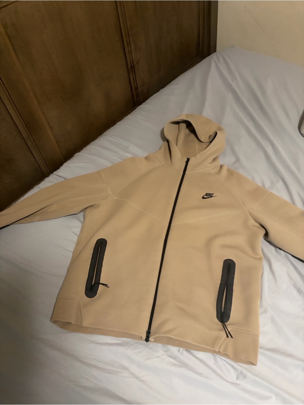 Nike Men’s Full-Zip Hooded Jacket in Beige with Black Accents